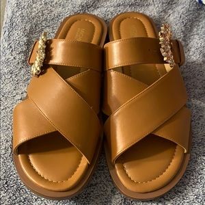 NWT Frieda Slide Leather